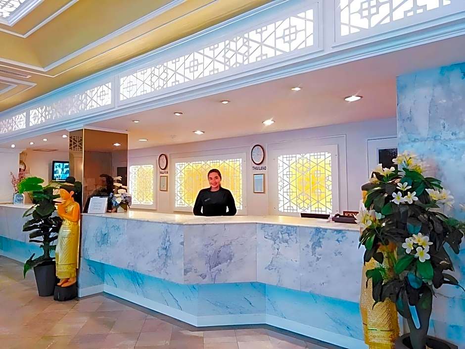 Merlin Grand Hotel
