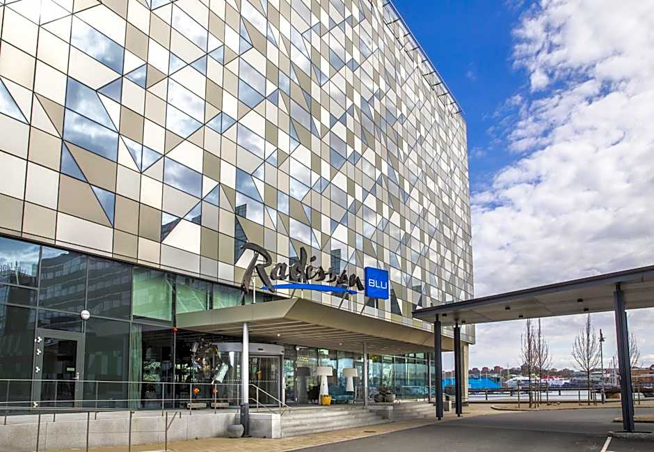 Radisson Blu Riverside Hotel