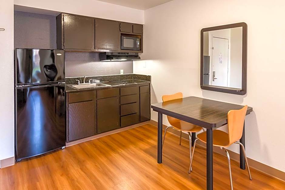 Studio 6-Arlington, TX