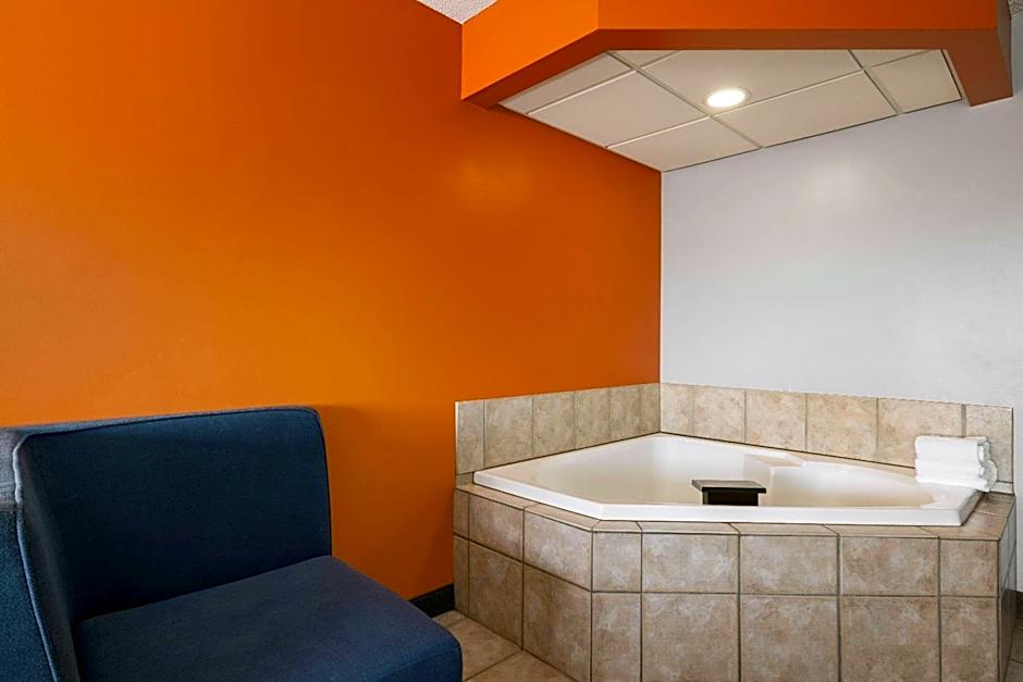 AmericInn by Wyndham Inver Grove Heights Minneapolis