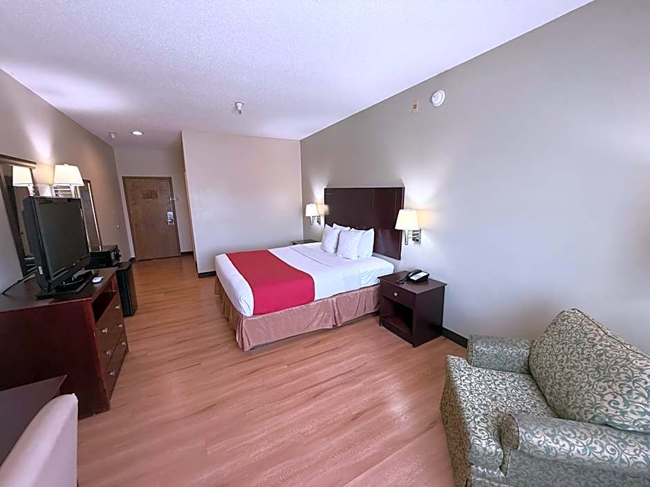 Photo 1 of 6 of 1 King Bed