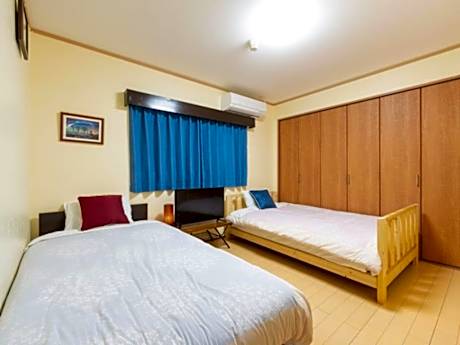 Twin Room with Shared Bathroom