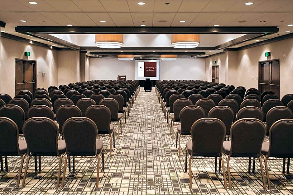 DoubleTree By Hilton Omaha Downtown