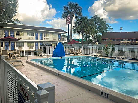 Motel 6 Jacksonville - Orange Park