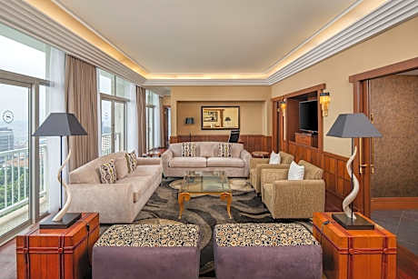 presidential suite, club lounge access, presidential suite, 1 king, high floor, balcony