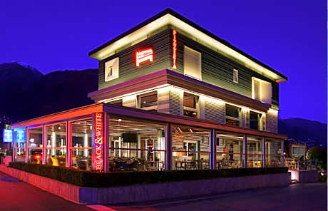 Locanda Black and White Sondrio