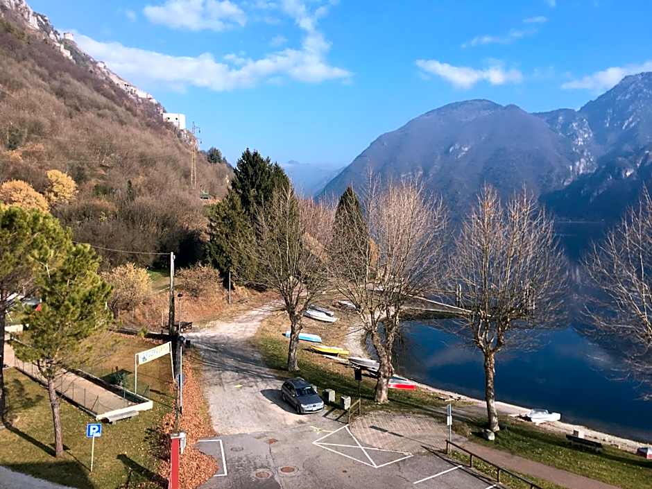 Albergo al lago