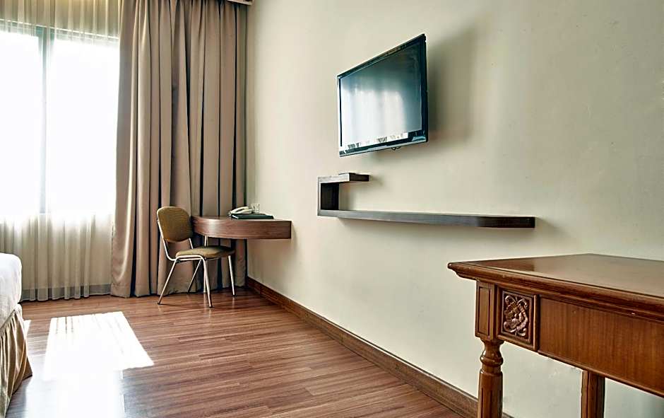 Grand Cikarang Hotel