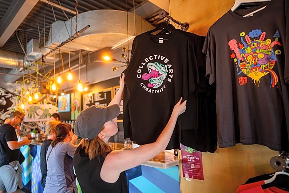 Holiday Inn Express Hamilton Upper James By IHG