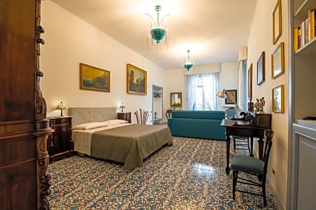 Qu4ttro I D'Angleterre Guest House