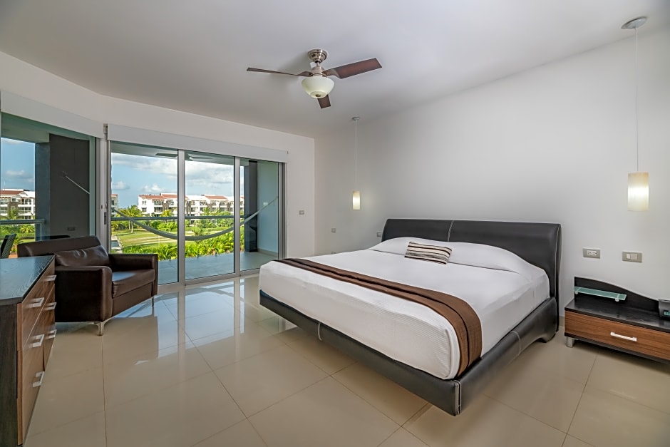 Mareazul Family Beach Condohotel