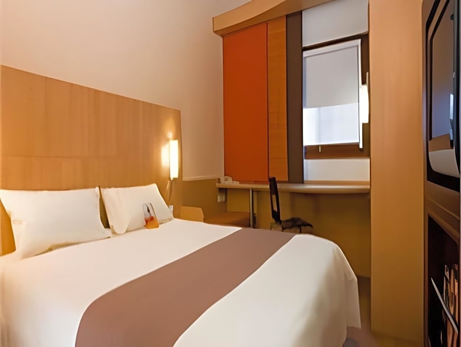 ibis Cardiff Centre