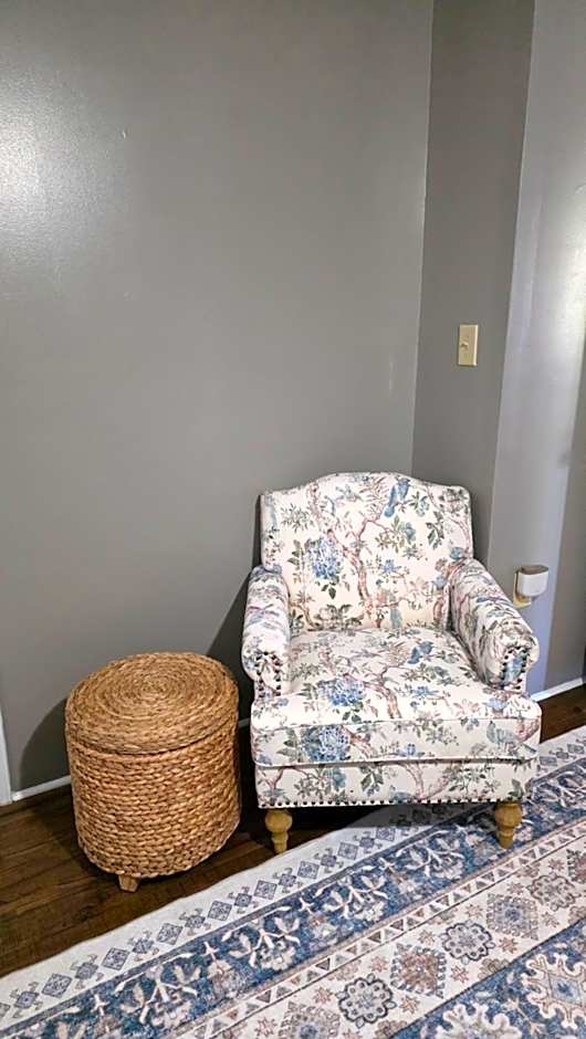 Photo 1 of 9 of 1 Bedroom Cottage