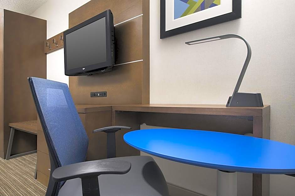 Holiday Inn Express Andover North - Lawrence By IHG