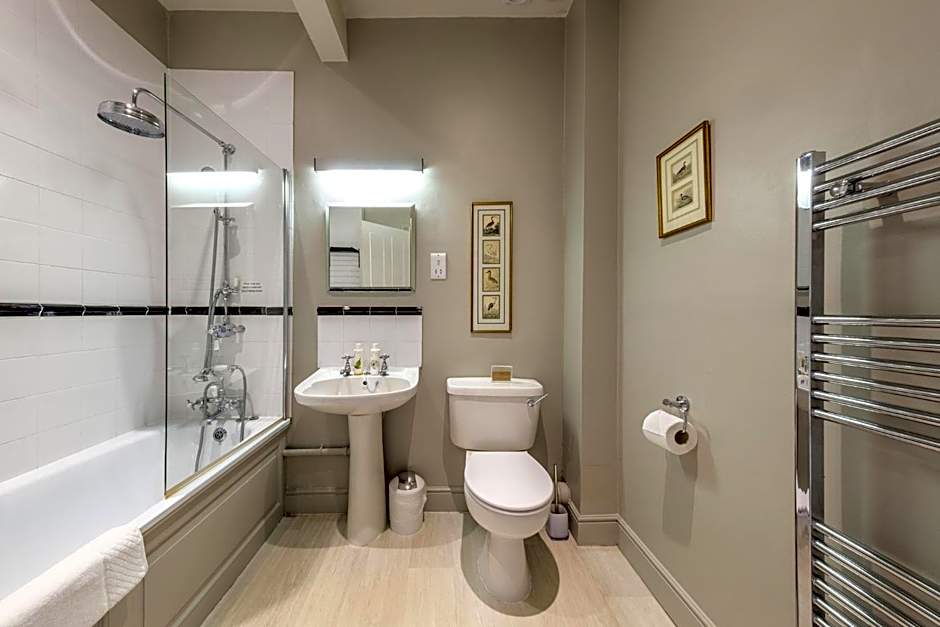 The Black Lion, Long Melford