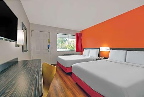 2 Full Beds | Non-Smoking