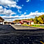 OYO Hotel Moline Downtown IL I-74 North