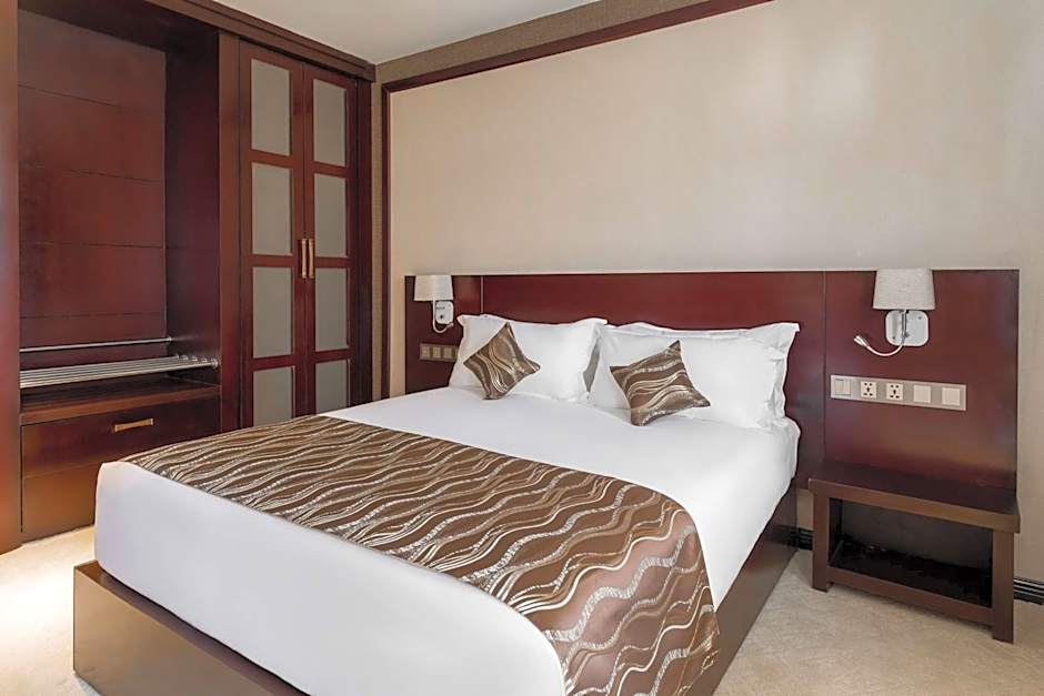 Best Western Plus Pearl Addis