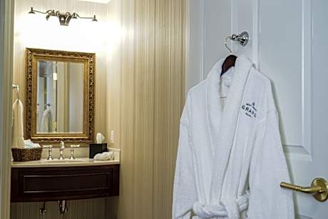 Handicap King Suite