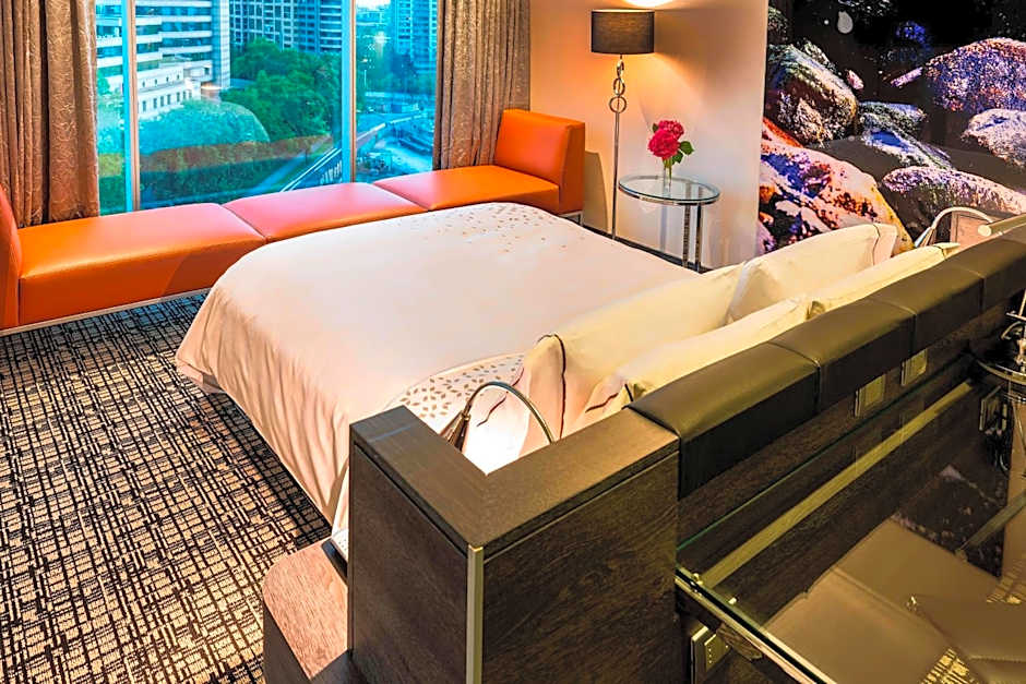 Renaissance Santiago Hotel