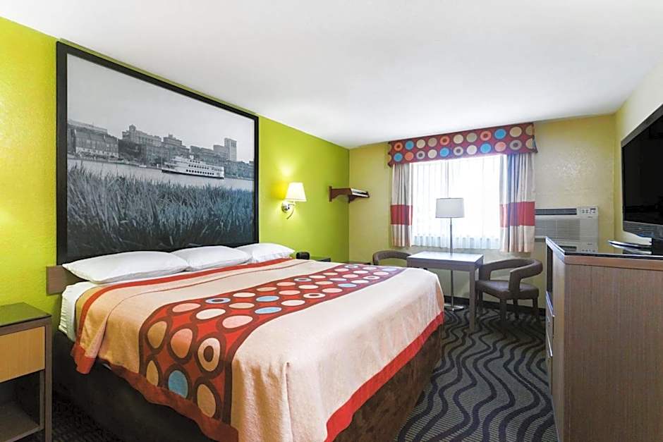 Super 8 by Wyndham Brunswick/St Simons Island Area