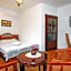 Family Hotel and Restaurant Varosha 2003