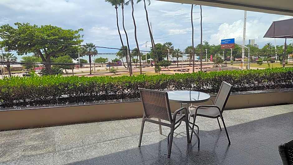 Apto Beira Mar 2102