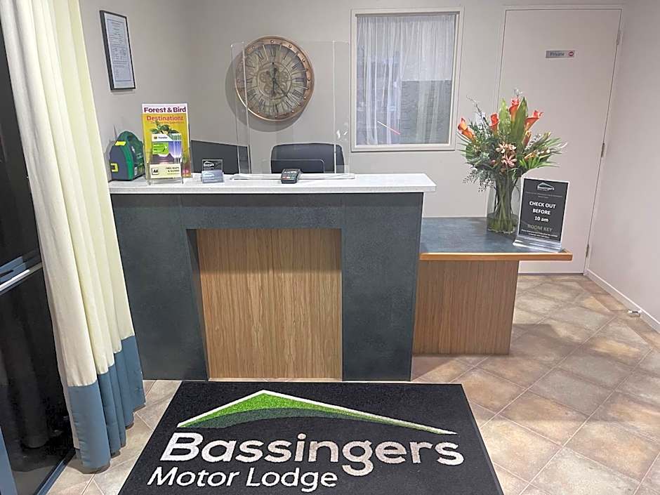 Bassingers Motor Lodge