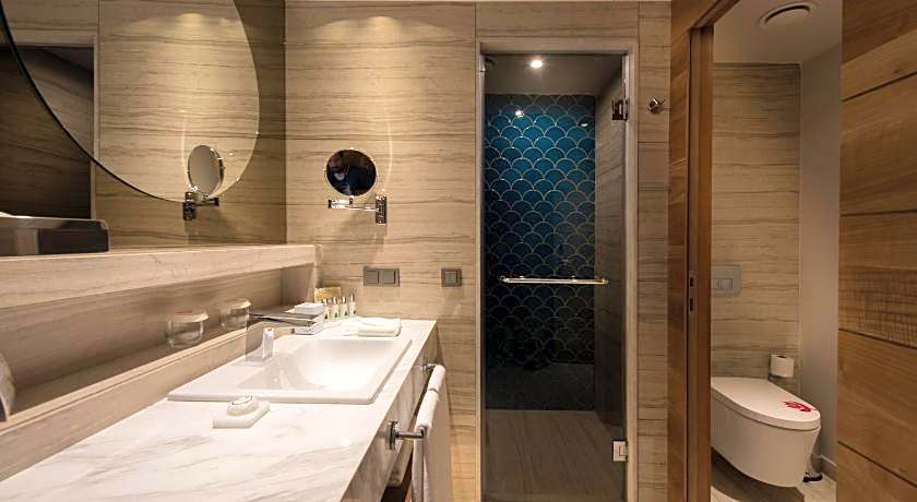 Acanthus Cennet Barut Collection - Ultra All Inclusive