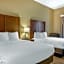 Comfort Inn & Suites At CrossPlex Village