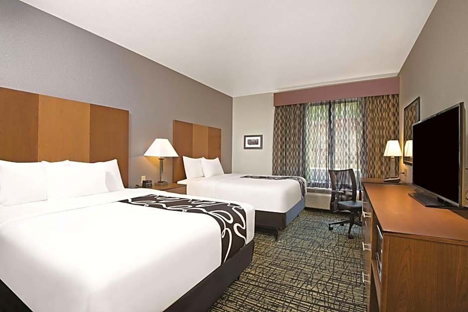 La Quinta Inn & Suites by Wyndham Morgantown