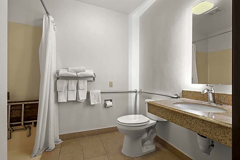 Best Western Crown Inn & Suites