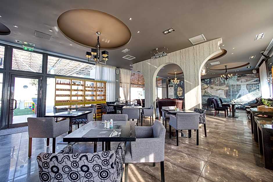 Gallery Art Hotel