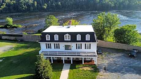 The Washington Inn