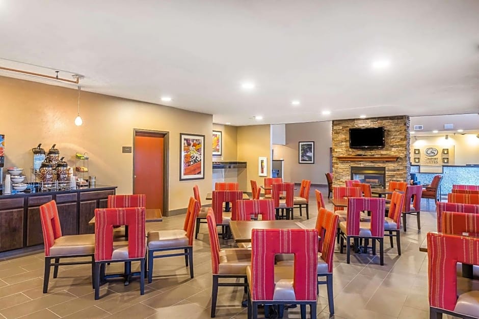 Comfort Suites North Fort Wayne