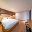 Two Y Hotel