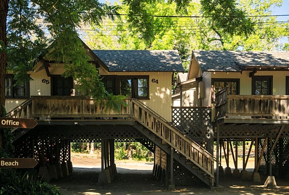 Johnson's Beach Cabins and Campground