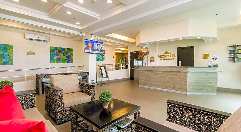 Microtel By Wyndham South Forbes - Nuvali Sta. Rosa