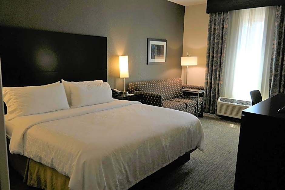 Holiday Inn Express Fredericksburg - Southpoint By IHG