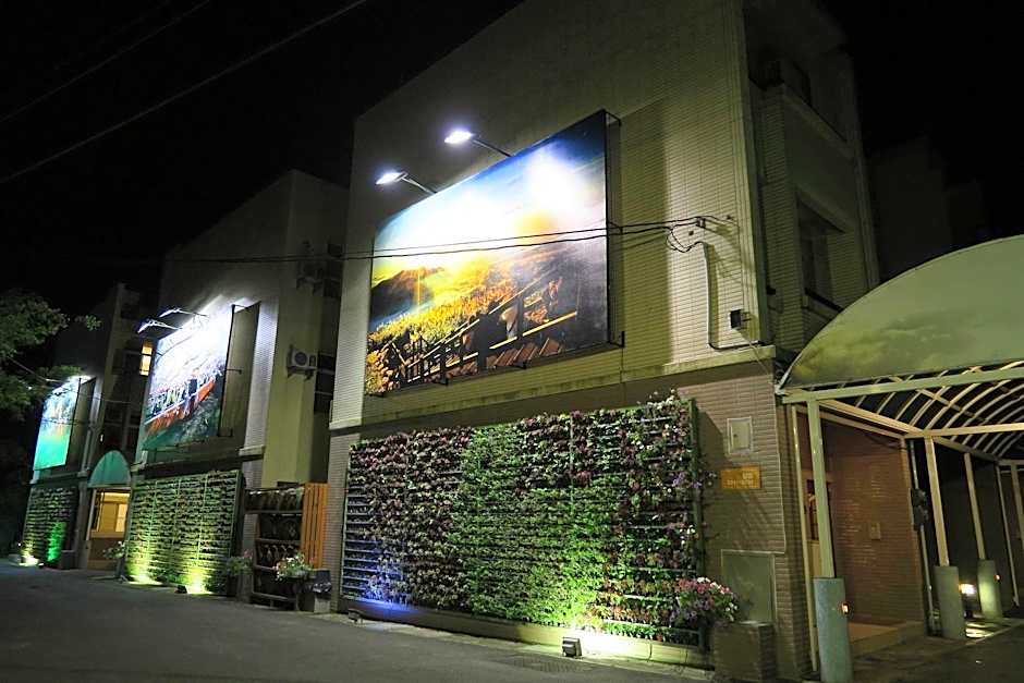 Moon Villa