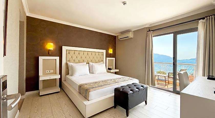 Romance Beach Hotel