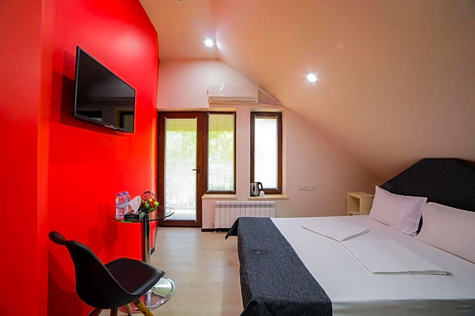 Elysium Gallery Hotel