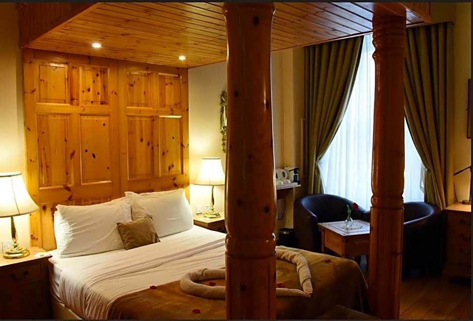 The Old Bank Bruff Family Town House