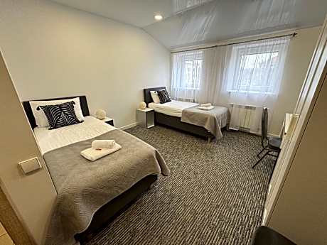 Twin Room with Private Bathroom