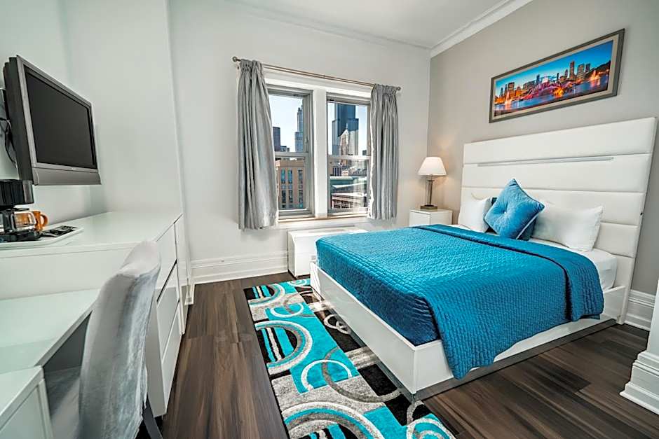 Photo 1 of 4 of 1 Queen Bed