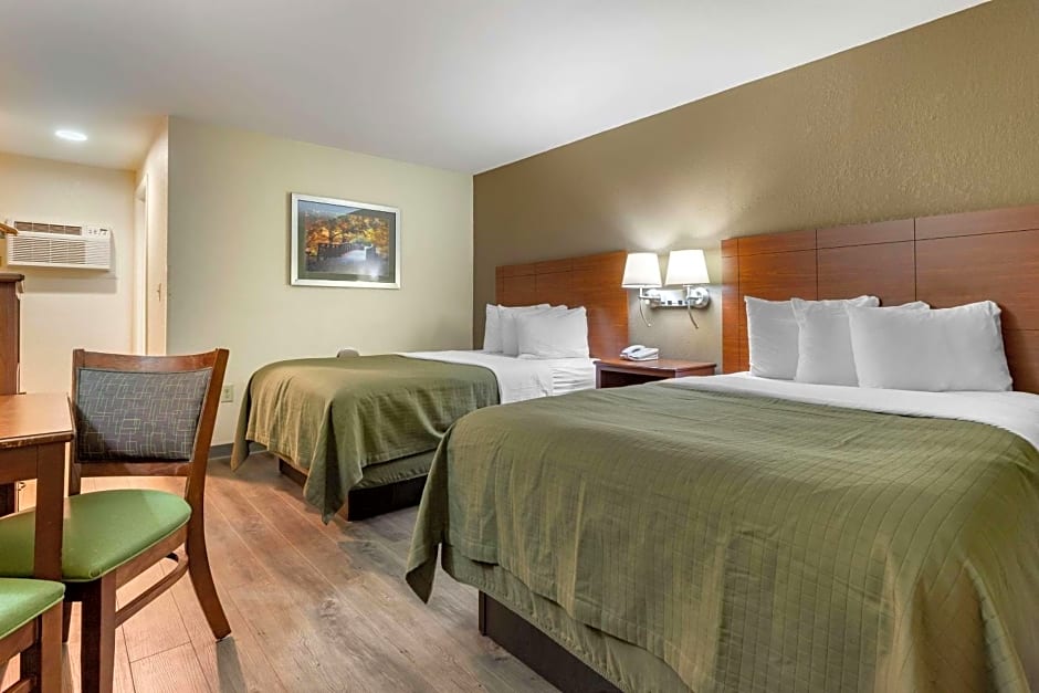 Econo Lodge Cherokee Near River Park