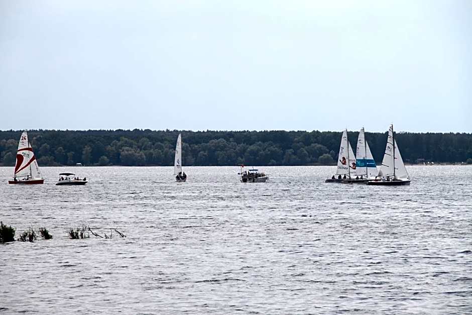 Hotel Zielony & OW Borowik & Pensjonat Manhattan - Centrum Rekreacji i Wypoczynku GASTROTUR