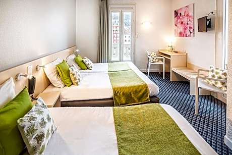 Triple Room with View