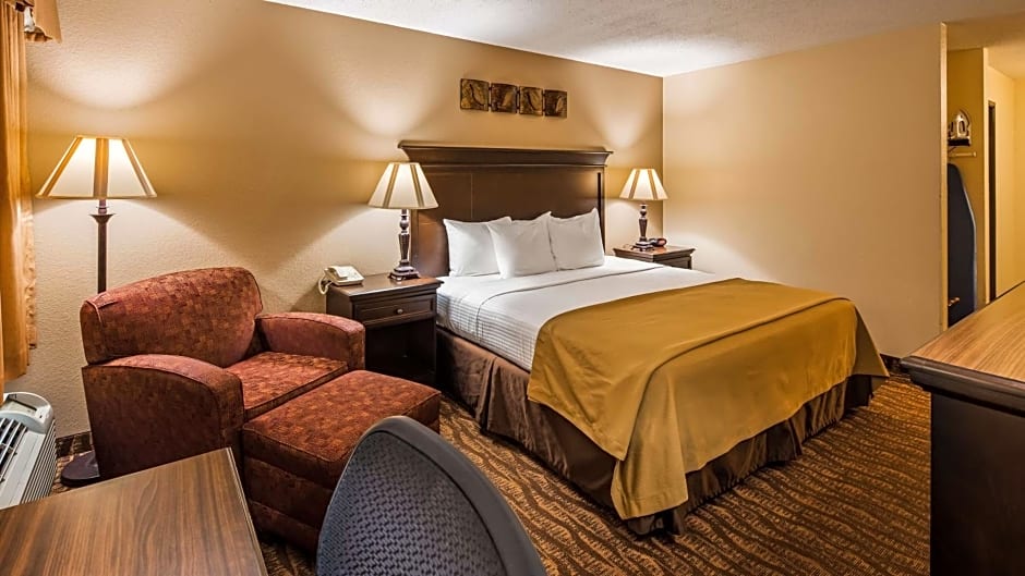 Best Western Center Pointe Inn