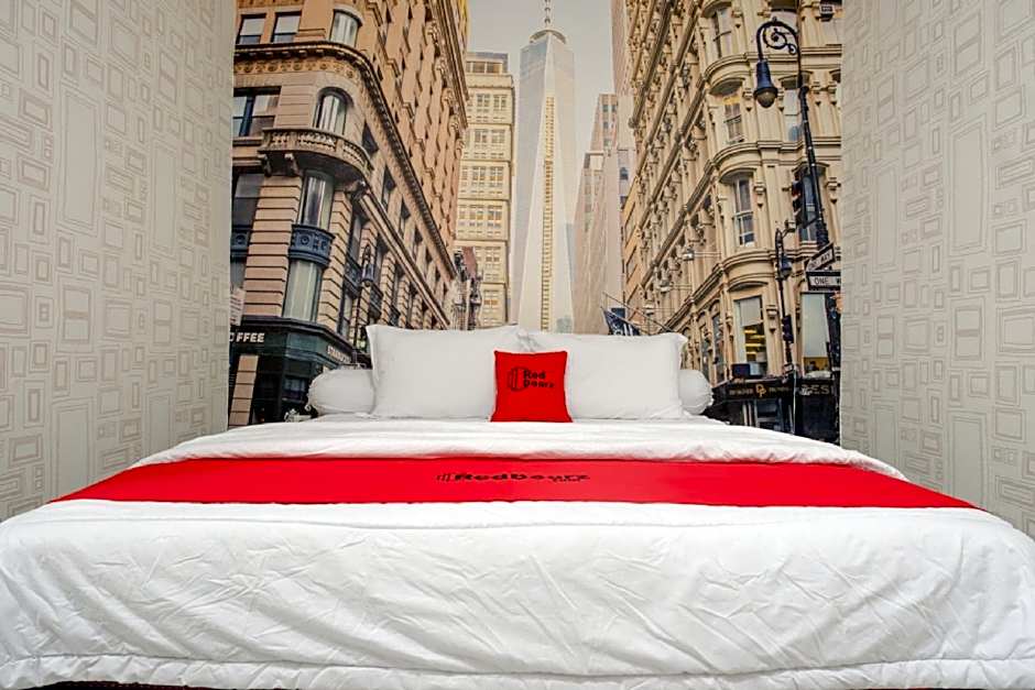 RedDoorz Syariah near Universitas Negeri Gorontalo 2